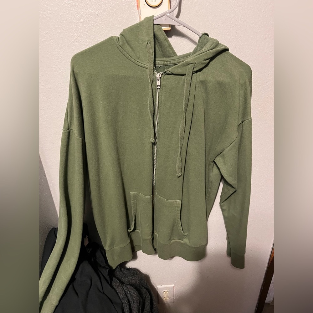 women’s zip up